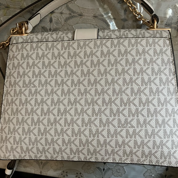 Michael Kor's purse. Gently used. - Picture 3 of 6